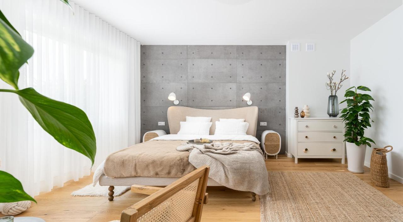 Boutique Hotel Rabbit Hole Kielce Exterior photo