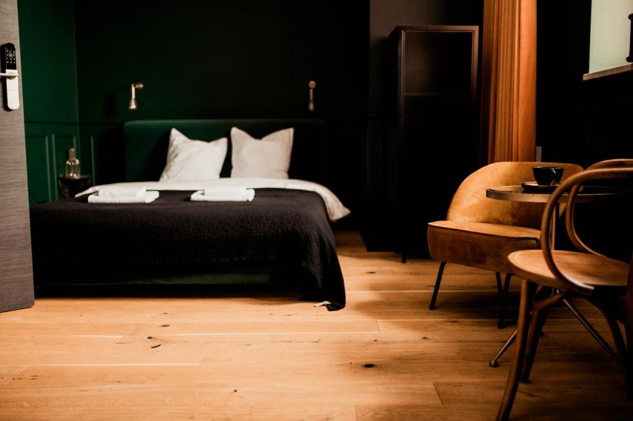 Boutique Hotel Rabbit Hole Kielce Exterior photo