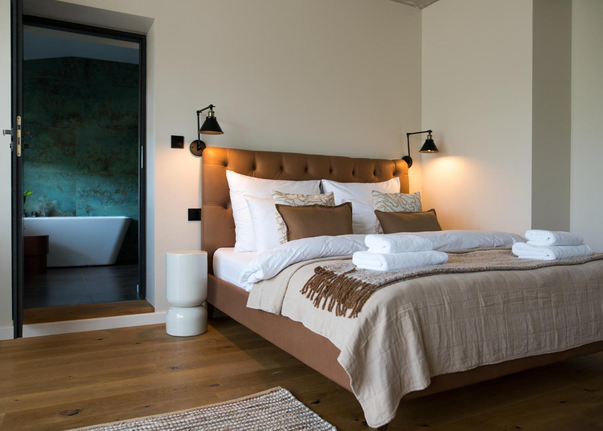 Boutique Hotel Rabbit Hole Kielce Exterior photo